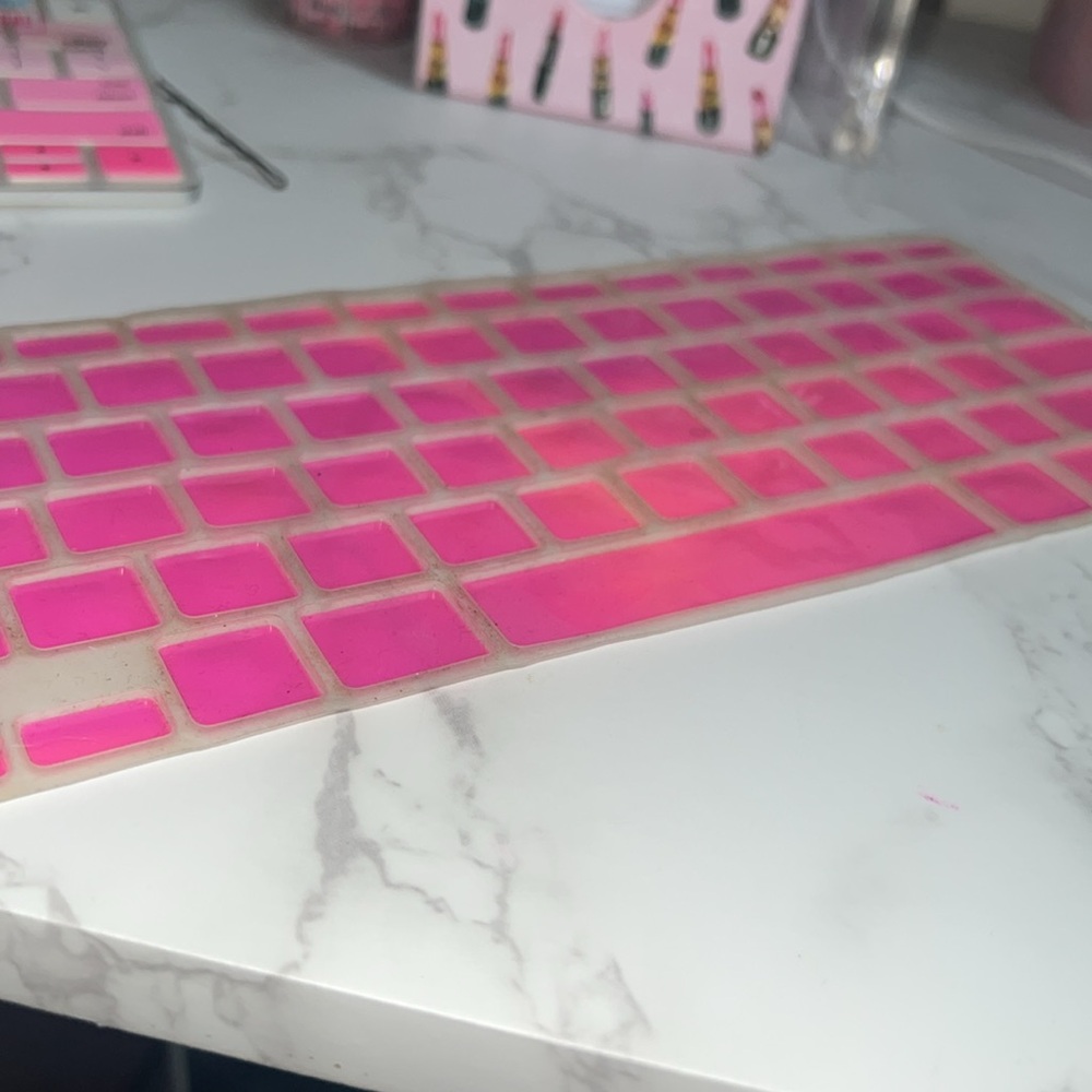 Pink Keyboard Cover (THIN RUBBERY COVER) - Picture 4 of 4